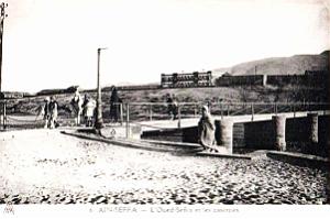 Ain-Sefra - L'Oued Sefra et les Casernes